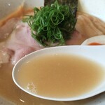 四代目麺処 ゆうじ - 鶏白湯塩スープアップ