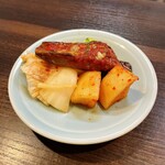 赤坂 らいもん - キムチ盛合せ