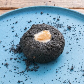 black? ! Rich sea urchin cream Croquette