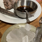 シリンゴル - 氷砂糖っぽく見えますが岩塩です
