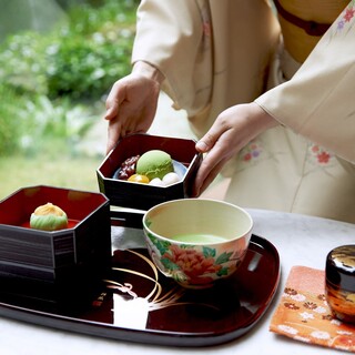 メインラウンジ (リーガロイヤルホテル大阪)_1