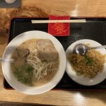 Michikusa Ramen Kentarou - 半炒飯セット