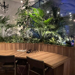 Botanical Garden SARU CAFE - 