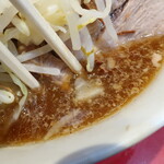 ラーメン二郎 - スープ