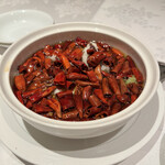 四川豆花飯荘 東京店 - 季節の魚の麻辣炒め。見た目に動じず頼んでみて欲しい