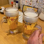 炭火焼き鳥 かしわ屋 治兵衛 - 先ずはピールで乾杯！