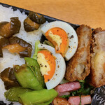 森谷商店 - お弁当のコロッケ