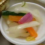 ボージャン - アチャールは上品。