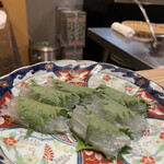 天ぷら浅沼 - 白魚大葉巻き