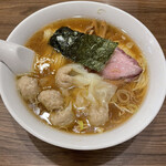 支那ソバ おさだ - 雲呑麺