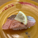 スシロー - 国産生サーモン 炙りレモンペッパー仕立て　１２０円　(2023/04)