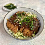 203317979 - 半みそカツ丼¥450。