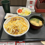 なか卯 - チーズが溶けないくらいにぬるいカツ丼