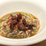 マンサルヴァ - 蛍烏賊・根三つ葉
      パプリカパウダーや華やかなオリーブオイルで、やっぱり鼻腔から楽しませてくれます