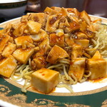完全個室 中華食べ放題 香港美食園 - 豆腐の量はまる一丁分かな