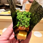 銀座 しのはら - 炭焼鰻と花山椒と玉子しんじょうの手巻き