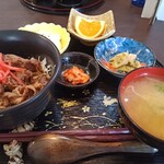 ＣｏｃｏＫａｎａ・軽食喫茶 - ジンギスカン丼定食