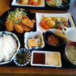 黒田屋 - 料理写真:日替わり定食（牡蠣フライとチキンカツ）