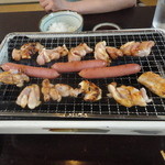Toriichi - 若鶏、ソーセージ焼けてきました。