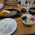 ル・ポワル - 料理写真:ステーキセット 1500円