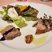 La Terrazza SABATINI - 鰆のカルバッチョ ・豚肉テリーヌ・モッツァレラとオレンジのサラダ