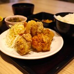 博多めんたい やまや食堂 - うまだし唐揚げ定食
