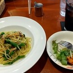 カフェ アラビカ - ランチセット・根菜と桜海老のパスタ