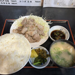 大衆食堂 まんだらや - 豚バラ炒め定食(ご飯大盛り)¥1,030