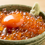 Rice with salmon roe and Seafood egg