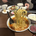 本格四川料理 三鼎 - 麺あげ