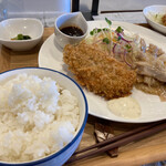 Kitsuchin Hiiragi - 大盛りご飯をメインとしたこのアングル、好きです
