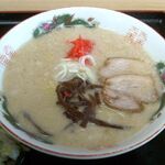 ぺこのそば店 三条店 - 豚骨ラーメン