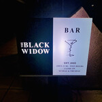 THE BLACK WIDOW - ◎鍛治町のメインストリートのビルの1階にある。