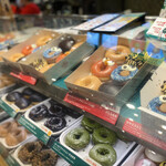 Krispy Kreme DOUGHNUTS - 