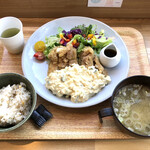 Cafe&restaurant Ekoi - 満腹定食（油淋鶏）