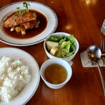 くれそん亭 - 豚ロースとササ身のパン粉焼粒マスタードの香りデミグラスソース＠1000円