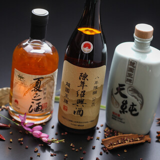 お料理を一層引き立てるお酒も各種取り揃えております◎