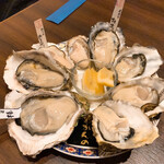 日本酒と生牡蠣 赤坂ソネマリ - 真牡蠣3種と岩牡蠣