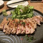 Manami Sousaku Chichuukai Baru - 豚肉のロースト