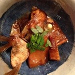 さん昇 - 鳥取県産天然真鯛のカブト煮です（＾◇＾）