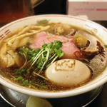 フスマにかけろ 中崎壱丁 中崎商店會1-6-18号ラーメン