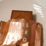 PRESS BUTTER SAND - バターサンド 苺ショコラ（5個入 1296円）