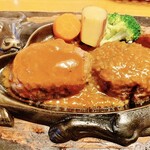 Sawaya ka - げんこつハンバーグ　タレ掛け後