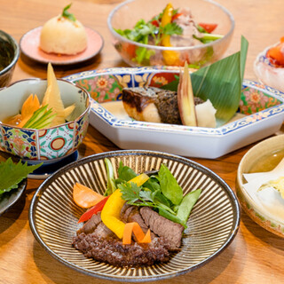 reservation on the day OK◎Enjoy the "course" full of fresh fish to your heart's content.
