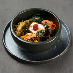 Stone-grilled bibimbap and mini Cold Noodles