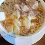 Rairai Tei - ワンタン麺・９２０円
