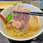 超純水採麺 天国屋 - ローストポーク風のレアチャーシュー