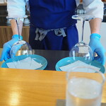 ラトリエ ドゥ ノノ - 伏せたグラス