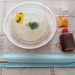 Michinoekikamogawaoshampaku - 天然ところてん150円です。箸、お酢、カラシ付いてます(2023.4.21)