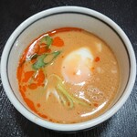 麺匠 くすがみ - 坦々のつけうどんのつけスープ